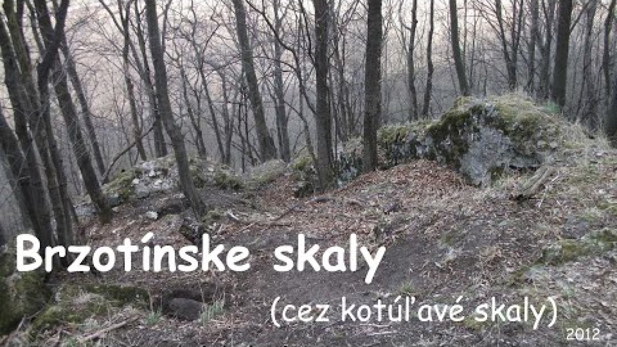Bludárium - Slovenský kras (Brzotínske skaly cez kotúľavé skaly) Autor: Ľubomír Tomášik źródło: https://www.youtube.com/@lubomirtomasik4420