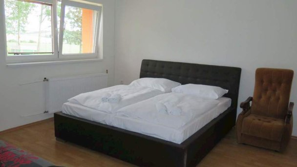 Ubytovňa Kriváň Važec 7 Ubytovňa Kriváň Važec 7