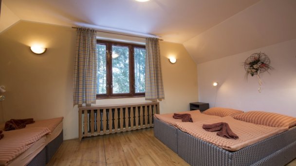 Chata Pleso Tatranská Štrba 25