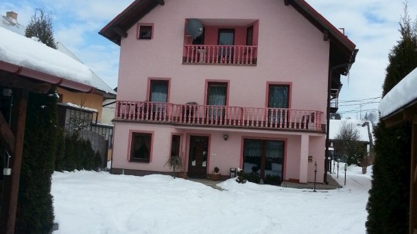 Ružový penzión Vitanová 23
