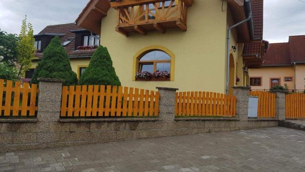Ubytovanie Žltý dom Vrbov 28