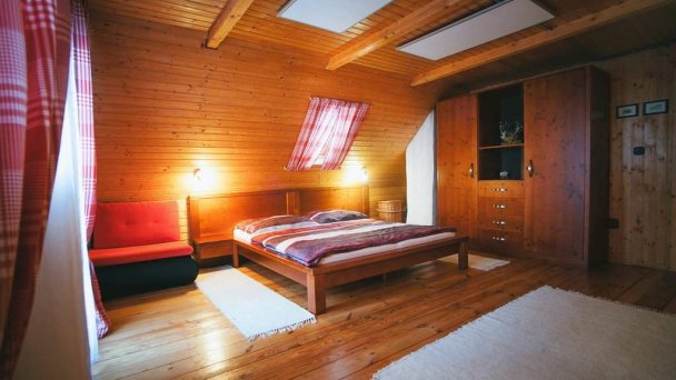 Chaty Reľov a Stromodomček Reľov 49