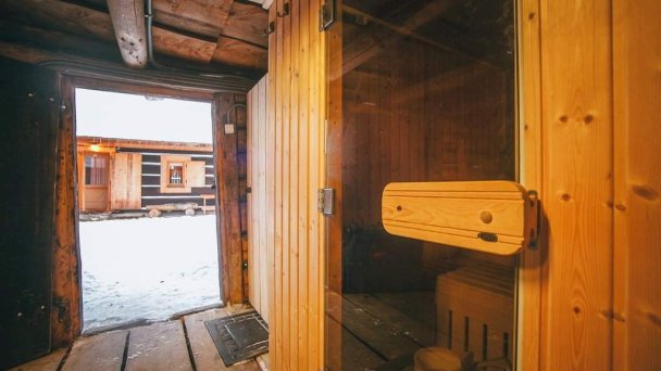 Chaty Reľov a Stromodomček Reľov 95