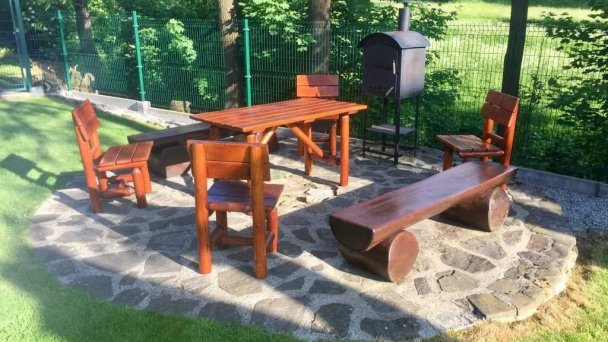 Chaty Reľov a Stromodomček Reľov 88