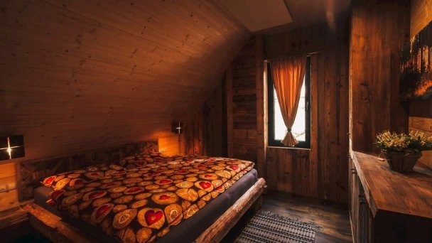 Chaty Reľov a Stromodomček Reľov 21