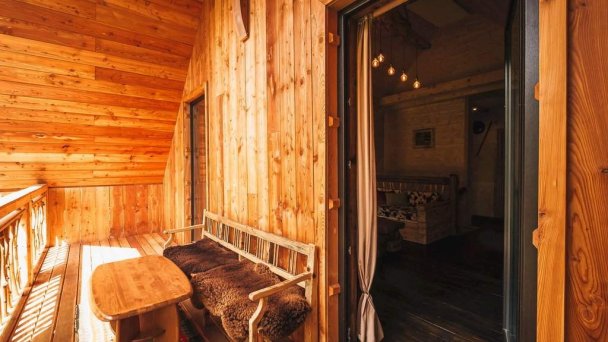 Chaty Reľov a Stromodomček Reľov 16