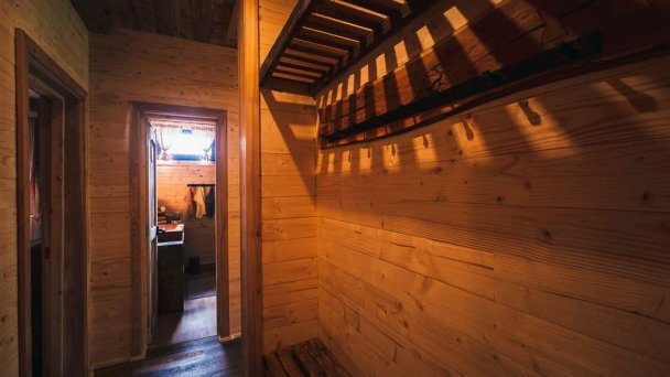 Chaty Reľov a Stromodomček Reľov 32