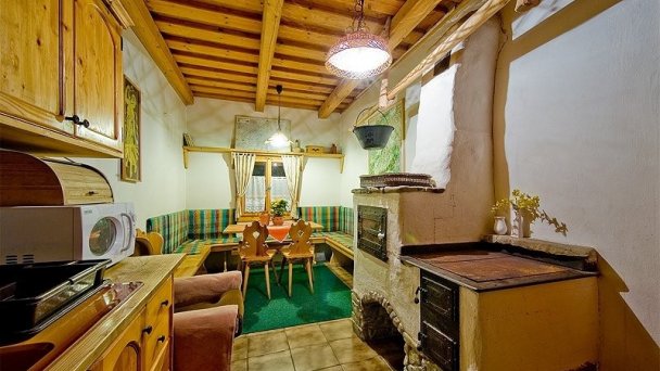 Chalupa pri potôčiku Zázrivá 35