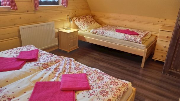Drevenice Danka a Hanka Zázrivá 61