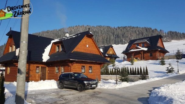 Drevenice Danka a Hanka Zázrivá 72