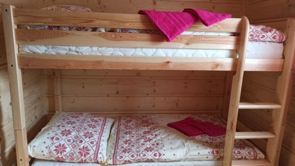 Drevenice Danka a Hanka Zázrivá 15