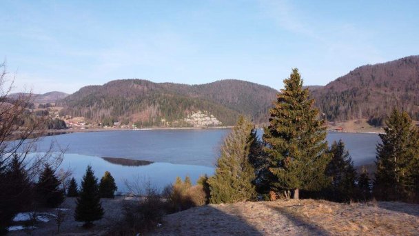 Lake Forest Dedinky Resort 5
