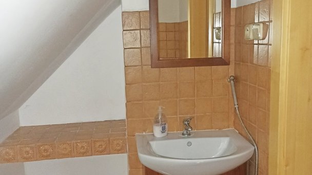 Oravská drevenička Lomná 25