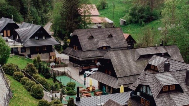 Wellness rezort Jánošíkov dvor Zázrivá 33