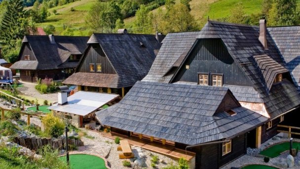 Wellness rezort Jánošíkov dvor Zázrivá 35