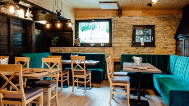 Wellness rezort Jánošíkov dvor Zázrivá 11