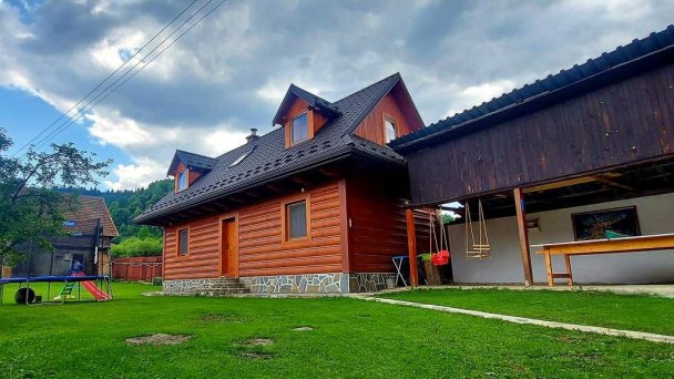 Chata vo dvore Osturňa 17