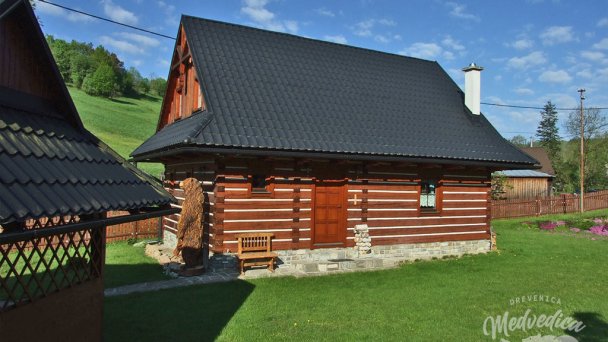 Drevenica MEDVEDICA Osturňa 26
