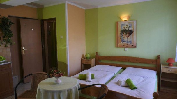 Apartmán pri zámočku Bešeňová 25 Apartmán pri zámočku Bešeňová 25