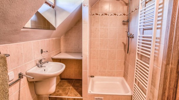 Drevenica Hybe 22 Drevenica Hybe 22