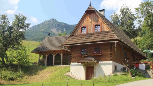 Drevenice pod Rozsutcom Zázrivá 42