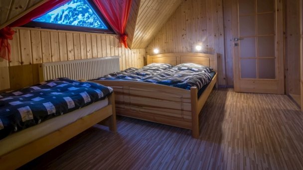 Zrub Veronika Svätý Kríž 35