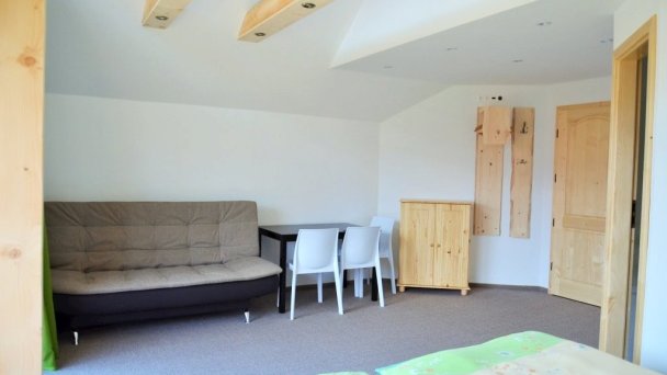 Chata HolidayRaj s wellnessom pri Bešeňovej Malatíny 63