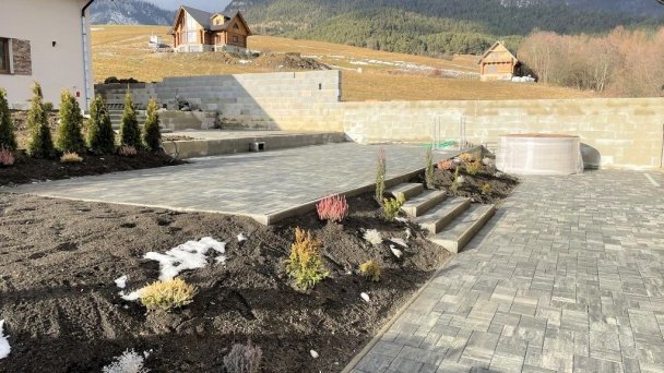 U divokej včely Ižipovce 11