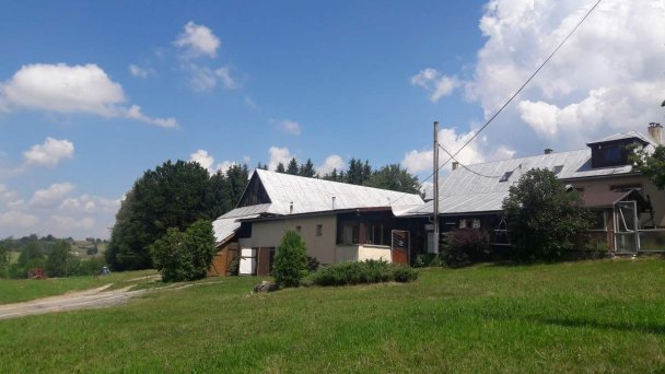 Gazdovský dvor Koristekovci Látky 20