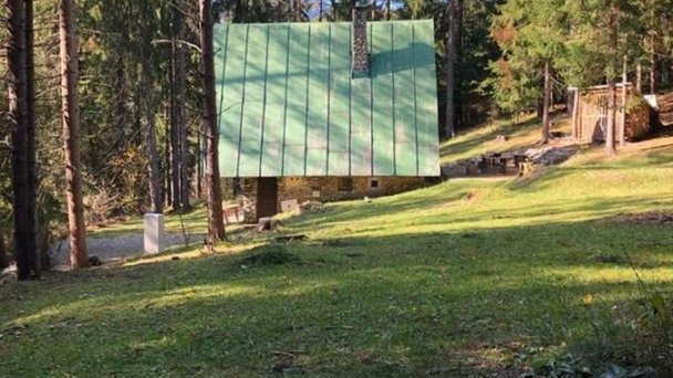 Chatka v lese Ružomberok 31