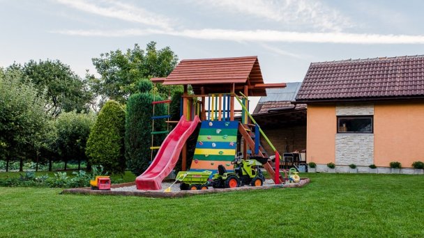 Chalupa pri potoku Valča 4 Chalupa pri potoku Valča 4
