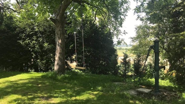 Romantická chalúpka na polosamote Plavecký Peter 14