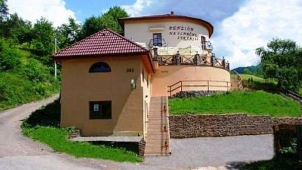 Penzión na Slnečnej stráni Vyhne 49