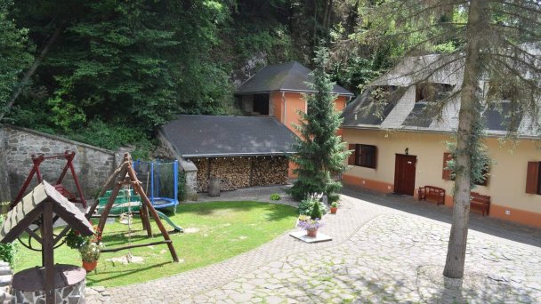 Chata Srdiečko Hodruša - Hámre 28 Chata Srdiečko Hodruša - Hámre 28