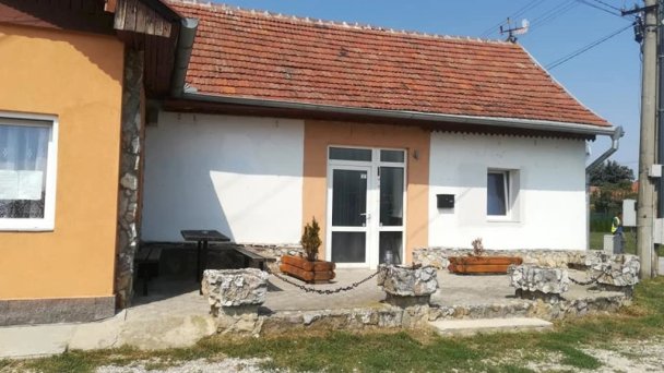 Ubytovanie Bastards Čakajovce 20 Ubytovanie Bastards Čakajovce 20