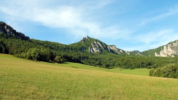 Chata pod Skalami Súľov Hradná 9