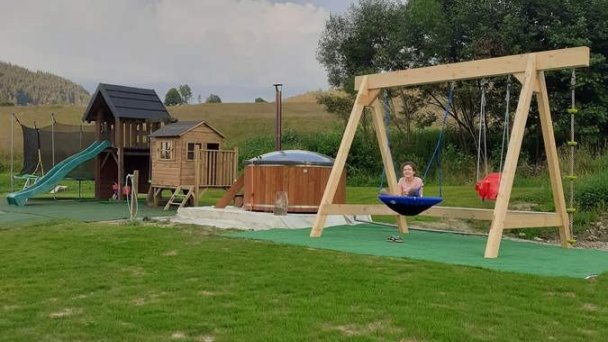 Vínna pivnica Makov 7 Vínna pivnica Makov 7