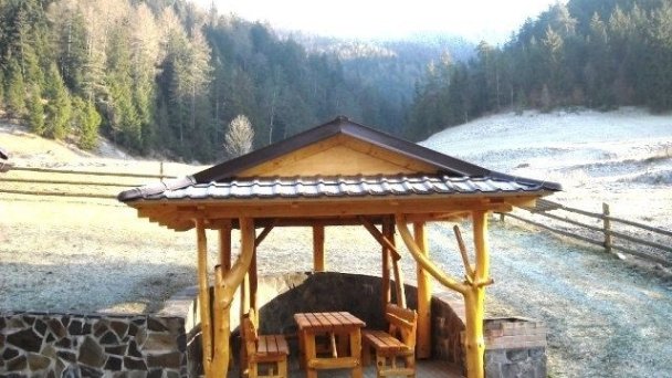 Drevenica za vodou Liptovské Revúce 18