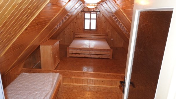 Drevenice Živčáková Korňa 9
