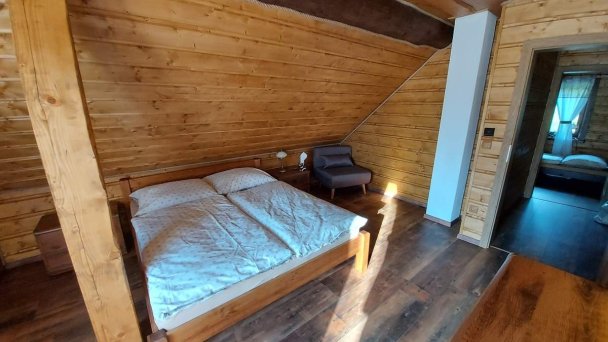 Zrub Ema Mýto pod Ďumbierom 15