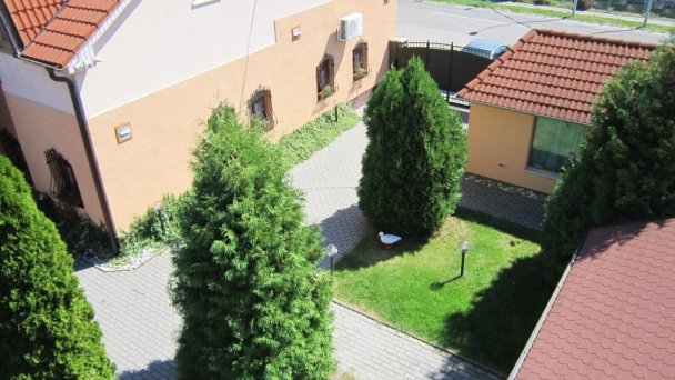 Husacina Plus Penzión Slovenský Grob 9