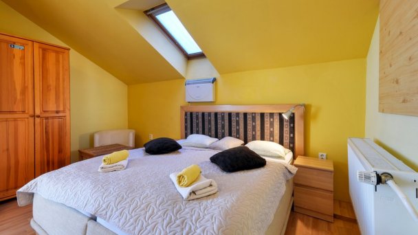 Apart Hotel VILLA IVICA  Záhorská Bystrica 9