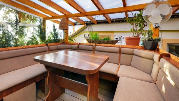 Apart Hotel VILLA IVICA  Záhorská Bystrica 16
