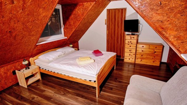 Apart Hotel VILLA IVICA  Záhorská Bystrica 30