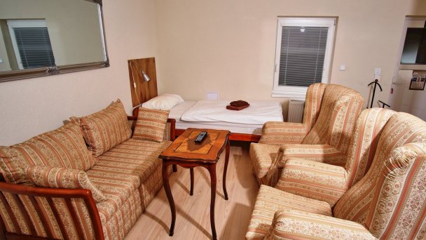 Apart Hotel VILLA IVICA  Záhorská Bystrica 34