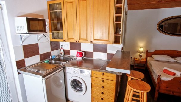 Apart Hotel VILLA IVICA  Záhorská Bystrica 39