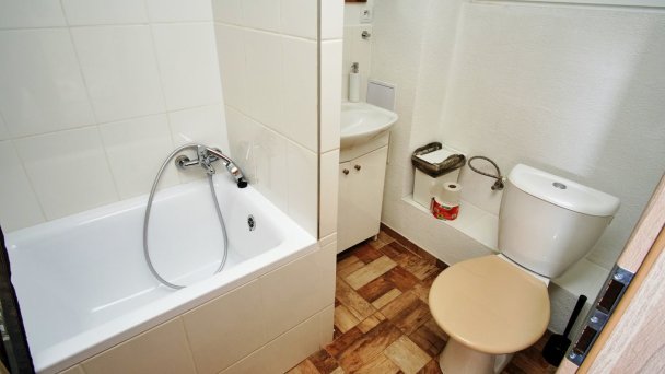 Apart Hotel VILLA IVICA  Záhorská Bystrica 40