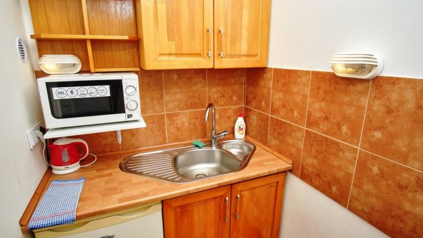 Apart Hotel VILLA IVICA  Záhorská Bystrica 46