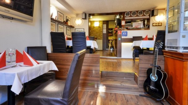 Apart Hotel VILLA IVICA  Záhorská Bystrica 54