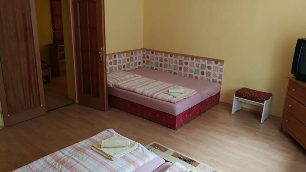 Privát Denisa Senec 16